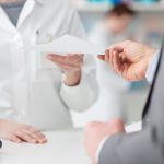 Beim Apothekenbau kommt es auf wichtige Kriterien an, die beim Bau beachtet werden müssen