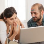 Wie Menschen mittlerweile Möbel und auch Lampen immer mehr online kaufen