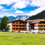 Innovation mit Aussicht – Wie alpine Hotels neue Maßstäbe in Service und Technik setzen